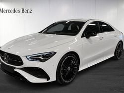 Ny 2025 Mercedes CLA200 AMG Sportkupé | 432 800 kr (Marknadspris)