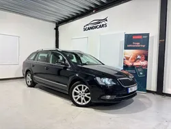 Svart Begagnad 2014 Skoda Superb Ambition Kombi | 99 900 kr (Dyr)