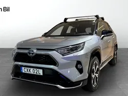 Grå Begagnad 2020 Toyota RAV4 Hybrid SUV | 369 900 kr