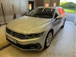 Silver Begagnad 2020 VW Passat GTE Kombi | 212 000 kr (Marknadspris)