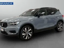 Grå Begagnad 2022 Volvo XC40 R-Design SUV | 384 900 kr (Marknadspris)