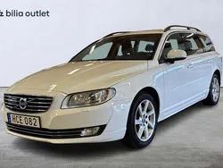 Vit Begagnad 2015 Volvo V70 Momentum Kombi | 129 900 kr (Marknadspris)