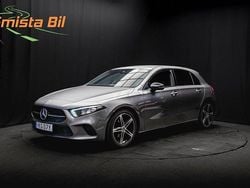 Mörkgrå Begagnad 2020 Mercedes A180 Night Halvkombi | 209 700 kr (Marknadspris)