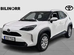 Vit Begagnad 2022 Toyota Yaris Cross Active SUV | 267 400 kr (Bra pris)