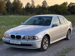 Grå Begagnad 2001 BMW 525 Sedan | 16 000 kr (Superpris)