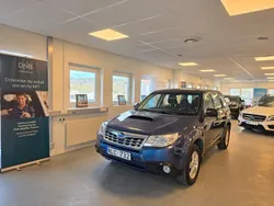 Mörkblå (blå) Begagnad 2012 Subaru Forester SUV | 79 900 kr (Lite dyr)