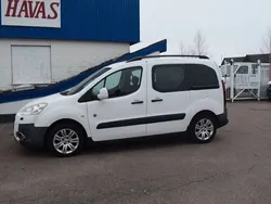 Vit Begagnad 2013 Peugeot Partner Tepee Minibuss | 59 500 kr (Marknadspris)