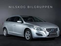 Ljusgrå Begagnad 2010 Volvo V60 Summum Kombi | 89 900 kr (Dyr)