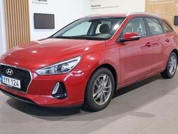 Röd Begagnad 2017 Hyundai i30 Comfort Kombi | 129 900 kr (Marknadspris)