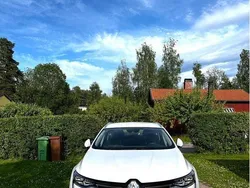 Vit Begagnad 2016 Renault Talisman GrandTour Kombi | 149 000 kr (Marknadspris)