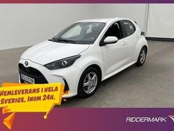 Vit Begagnad 2023 Toyota Yaris Hybrid Active Halvkombi | 214 800 kr (Marknadspris)