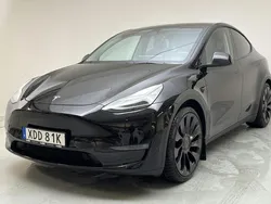 Svart Begagnad 2022 Tesla Model Y SUV | 390 000 kr (Superpris)