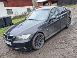 Svart Begagnad 2007 BMW 320 Sedan | 45 000 kr (Bra pris)