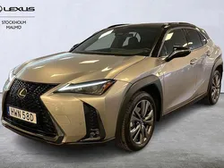 Grå Begagnad 2024 Lexus UX 300h SUV | 389 000 kr