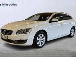 Vit Begagnad 2013 Volvo V60 Momentum Kombi | 129 800 kr (Marknadspris)