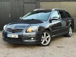 Grå Begagnad 2007 Toyota Avensis Kombi | 29 900 kr (Marknadspris)