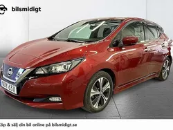 Röd Begagnad 2020 Nissan Leaf N-Connecta Halvkombi | 152 700 kr (Marknadspris)