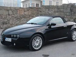 Svart Begagnad 2008 Alfa Romeo Spider Cab | 114 900 kr