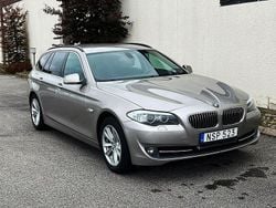 Silver (silvermet) Begagnad 2011 BMW 520 Kombi | 86 900 kr (Marknadspris)