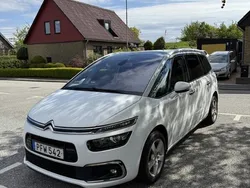 Vit Begagnad 2017 Citroën Grand C4 Picasso Minibuss | 75 000 kr (Marknadspris)
