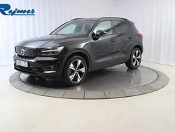 Svart Begagnad 2022 Volvo XC40 Pro SUV | 344 900 kr