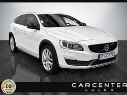 Vit Begagnad 2017 Volvo V60 CC Summum Kombi | 224 900 kr (Bra pris)