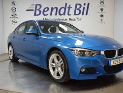 Blå Begagnad 2017 BMW 330 M Sport Sedan | 239 500 kr (Marknadspris)