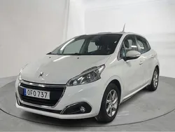 Vit Begagnad 2016 Peugeot 208 Active Halvkombi | 95 000 kr (Marknadspris)