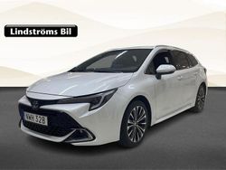Vit Begagnad 2023 Toyota Corolla Style Kombi | 289 000 kr (Marknadspris)
