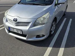 Silver Begagnad 2009 Toyota Verso Multidrive S Minibuss | 75 000 kr (Marknadspris)