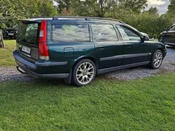 Grön Begagnad 2000 Volvo V70 Kombi | 32 000 kr (Lite dyr)