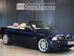 Mörkblå Begagnad 2002 BMW 320 Cabriolet Cab | 79 900 kr