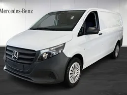 Vit Ny 2025 Mercedes Vito Minibuss | 499 875 kr (Superpris)