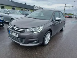 Grå Begagnad 2016 Citroën C4 Halvkombi | 104 900 kr (Marknadspris)
