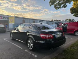 Svart Begagnad 2010 Mercedes E350 Sedan | 120 000 kr (Marknadspris)