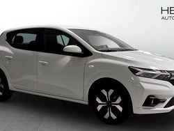 Vit (white) Ny 2025 Dacia Sandero Expression Halvkombi | 219 900 kr (Marknadspris)