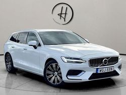 Vit Begagnad 2021 Volvo V60 Inscription Kombi | 249 900 kr (Bra pris)