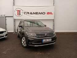 Grå Begagnad 2022 VW Tiguan Elegance SUV | 319 900 kr (Marknadspris)