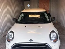 Vit Begagnad 2016 Mini ONE Pepper Halvkombi | 120 000 kr (Dyr)