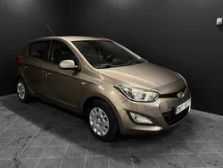 Ljusbrun Begagnad 2012 Hyundai i20 Select Halvkombi | 54 700 kr (Marknadspris)