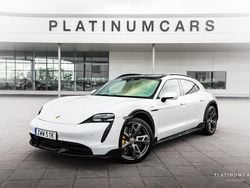 Vit Begagnad 2021 Porsche Taycan Turbo S Cross Turismo Sedan | 1 119 000 kr
