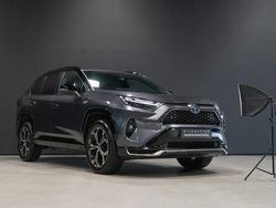 Grey metallic Begagnad 2023 Toyota RAV4 Style SUV | 485 000 kr (Marknadspris)