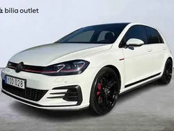 Vit Begagnad 2018 VW Golf VII GTI Halvkombi | 259 900 kr
