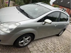 Silver Begagnad 2005 Toyota Corolla Verso Minibuss | 25 000 kr (Superpris)