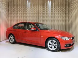 Röd Begagnad 2016 BMW 320 Sport Line Sedan | 179 900 kr (Superpris)