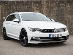 Vit Begagnad 2017 VW Passat R-line Kombi | 189 900 kr (Marknadspris)