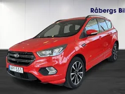 Röd Begagnad 2017 Ford Kuga ST-Line SUV | 194 800 kr (Marknadspris)