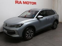 Silver (oyster silver metallic) Begagnad 2025 VW Tiguan Edition SUV | 379 900 kr (Marknadspris)
