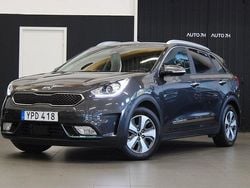 Grå Begagnad 2017 Kia Niro Advance SUV | 194 900 kr (Marknadspris)