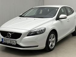 Vit Begagnad 2018 Volvo V40 Business Edition Kombi | 160 000 kr (Superpris)
